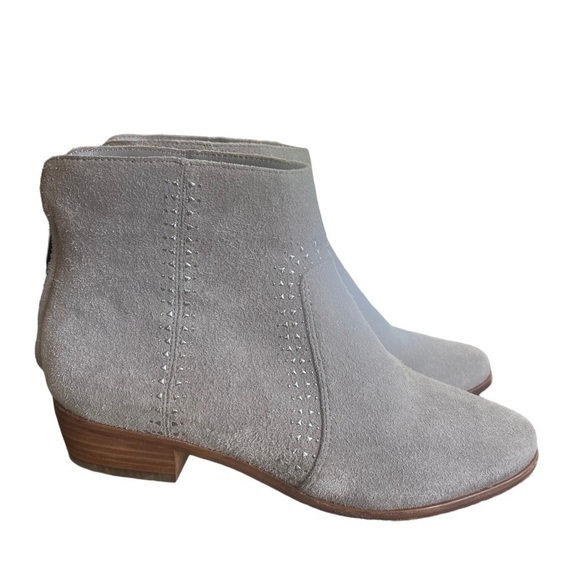 𝅺JOIE gray suede silver rivet bootie size 36 - Picture 3 of 6